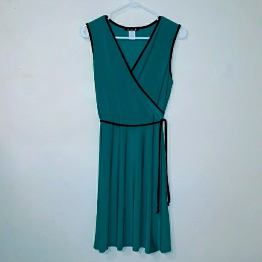 Star Vixen Women's Sleeveless Faux-Wrap Dress